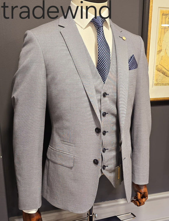 6th sense mens suit