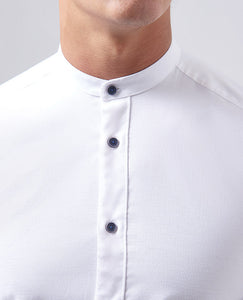 white shirt 