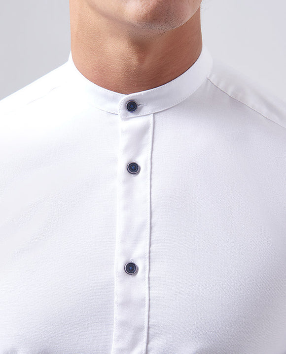 white shirt 